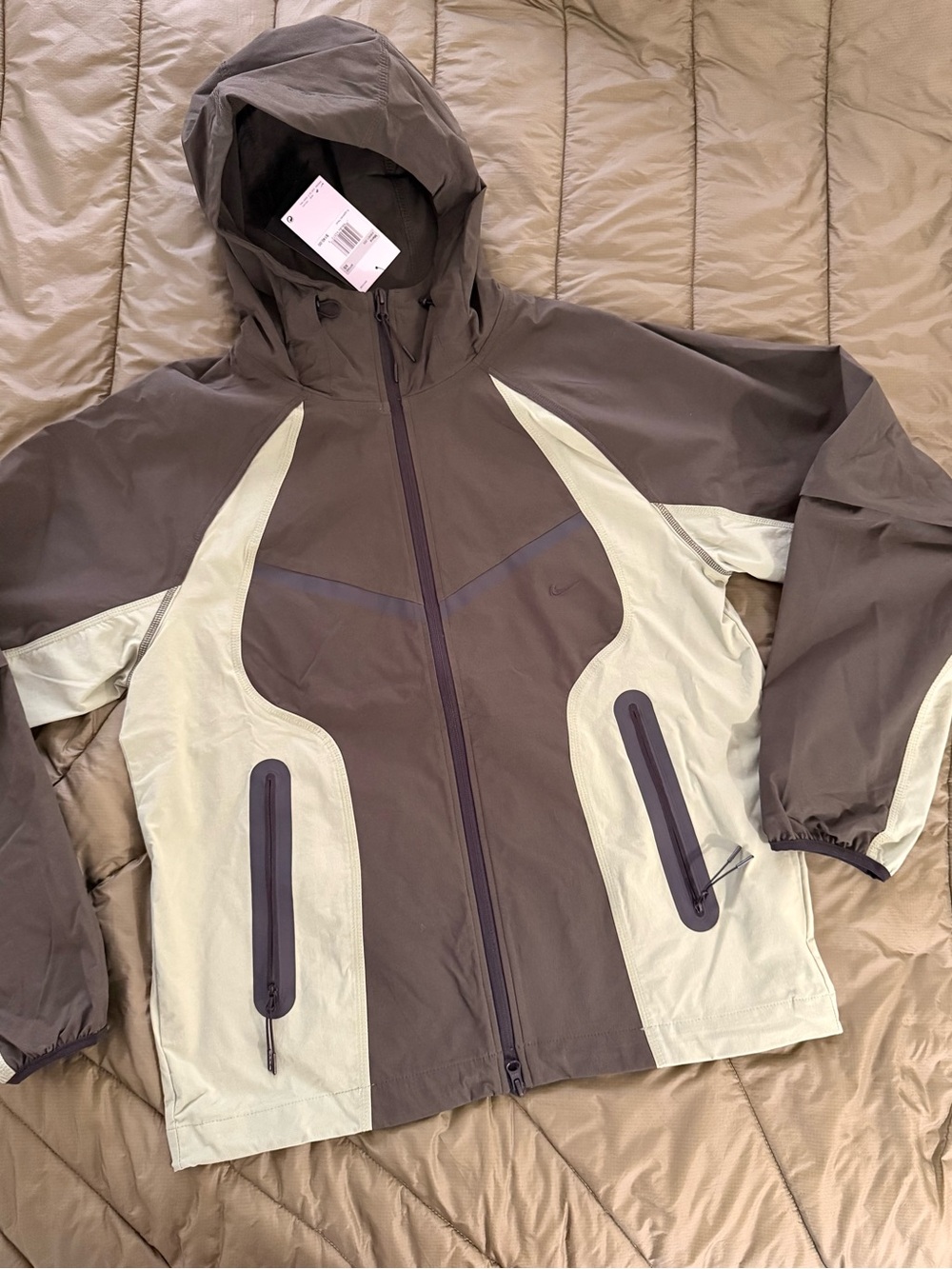 Nike Two-Tone Hooded Performance Jacket - Brown & Sage Green